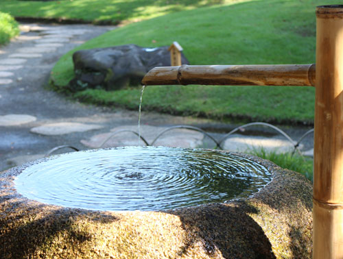 和の趣にあふれる公園