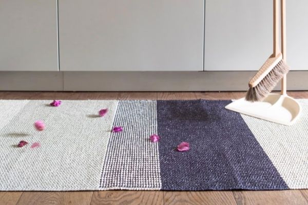 BRITA(ブリタ)拭き取りしやすいキッチンマット　SEASONS